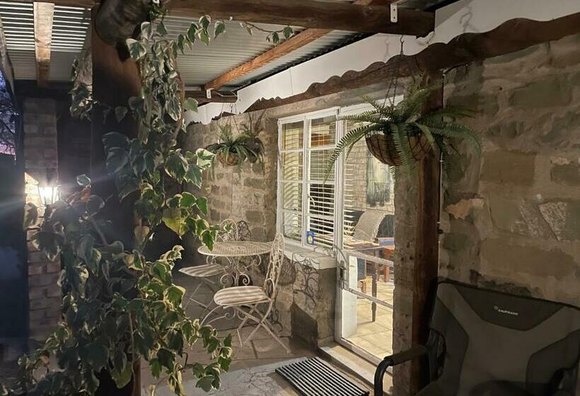 펜션 Ou Klipskuur Self Catering Accommodation