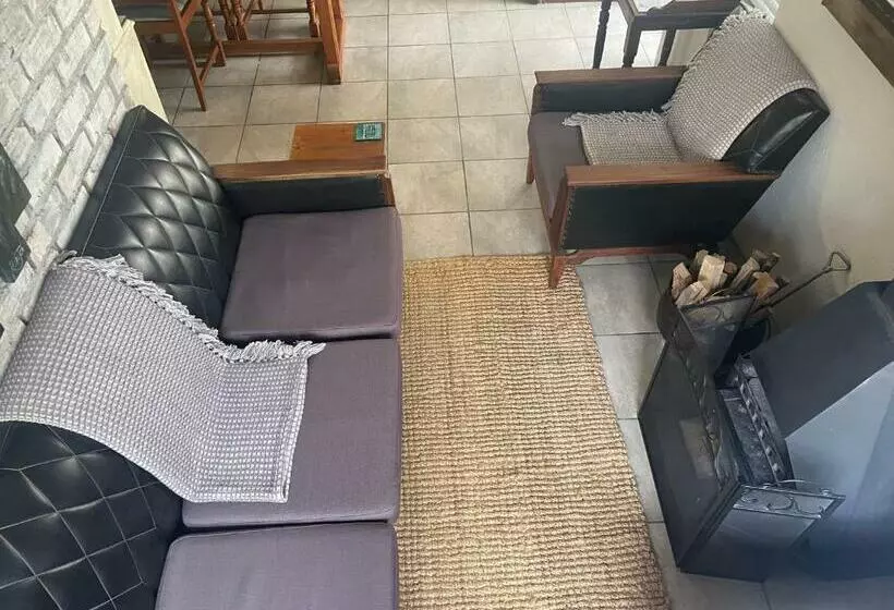 Majatalo Ou Klipskuur Self Catering Accommodation