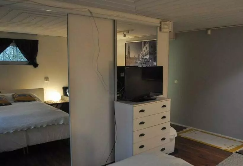 Majatalo Room In Villa Emilia