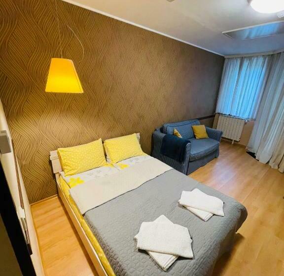 Studio Kris Villa Park