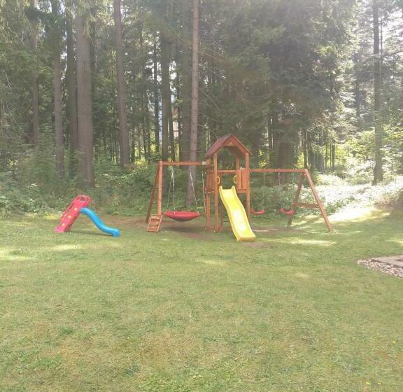 Studio Kris Villa Park