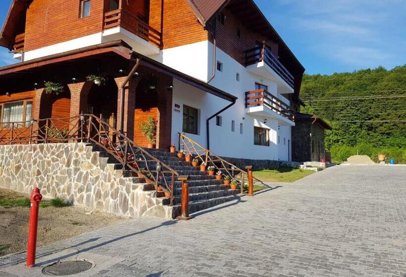 فندق صغير Hanul Patrisiei