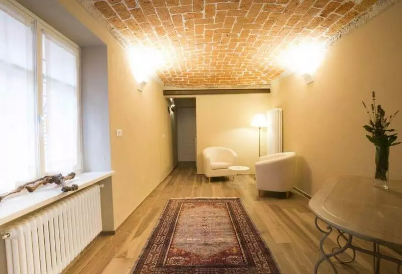 Aamiaismajoitus (B&B) Dimora Della Rocca