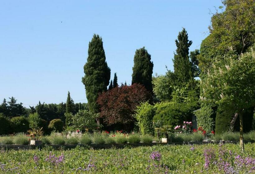 مبيت وإفطار Mas De L Ermitage