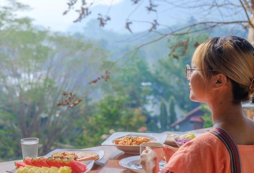 Resort Baanrai Khunya บ้านไร่คุณย่า