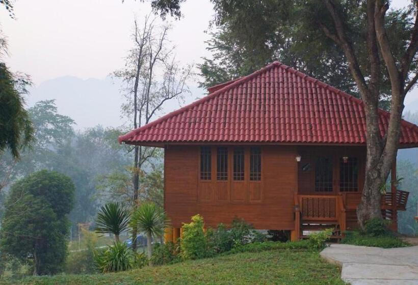 Resort Baanrai Khunya บ้านไร่คุณย่า