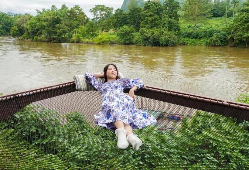 Resort Baanrai Khunya บ้านไร่คุณย่า