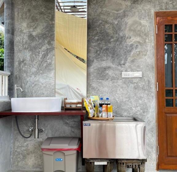 Resort Baanrai Khunya บ้านไร่คุณย่า