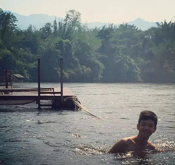 Lomakeskus Baanrai Khunya บ้านไร่คุณย่า