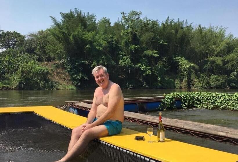 Resort Baanrai Khunya บ้านไร่คุณย่า