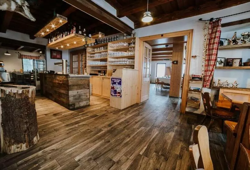 Retkeilymaja Berggasthof Hochpröller