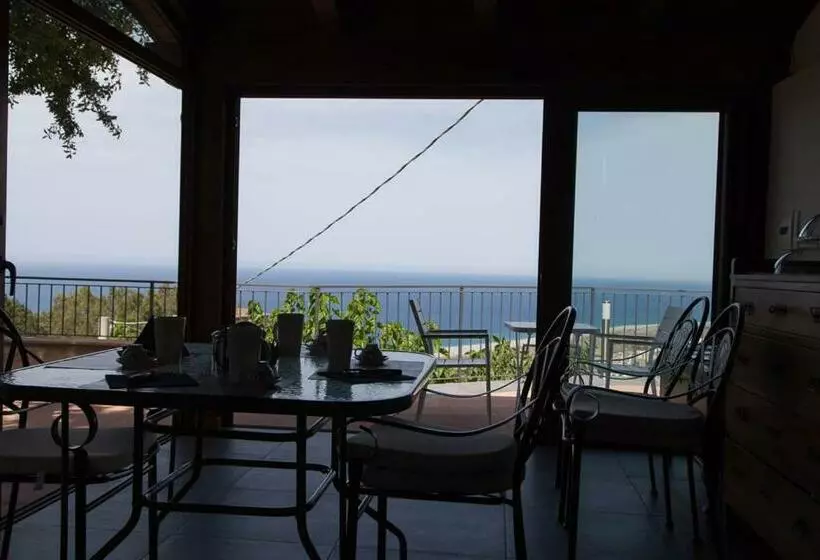 B&b Le Rose Del Tirreno