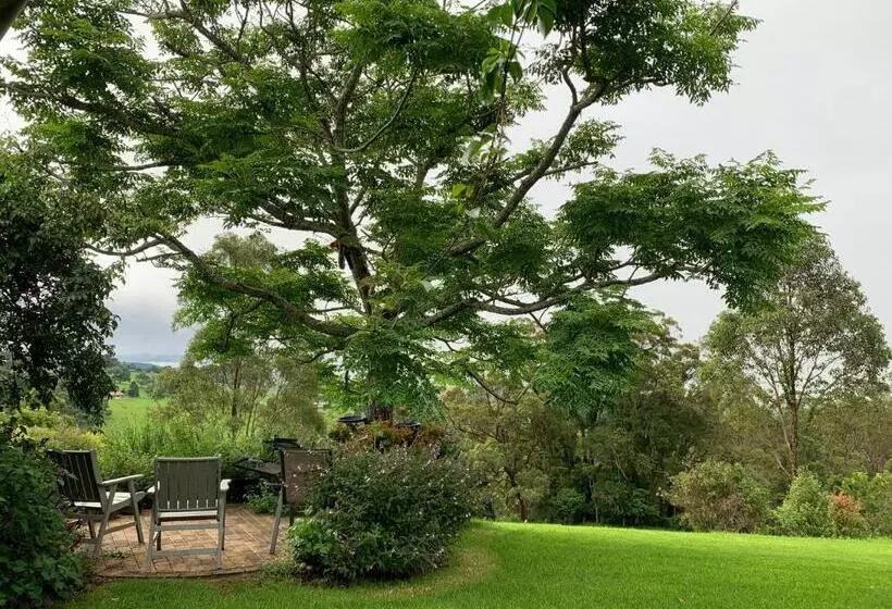 Cedarview Bed & Breakfast