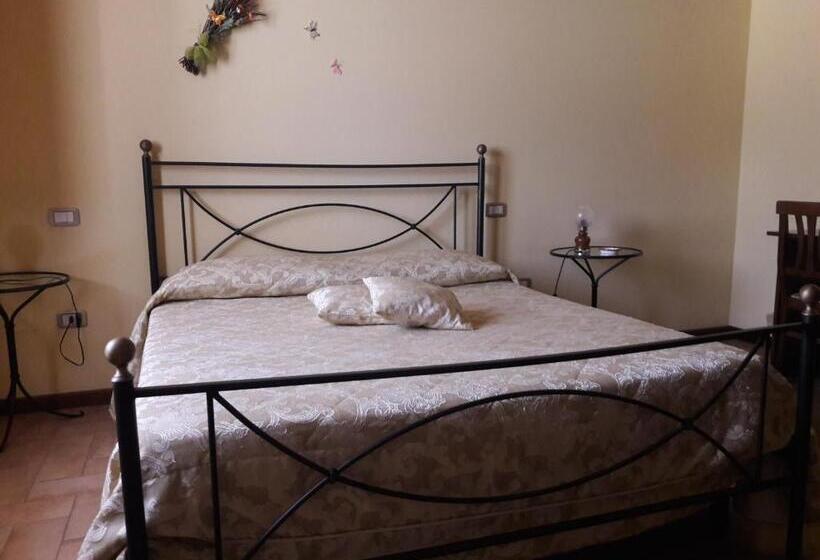 پانسیون Affittacamere Da Laura Silvi