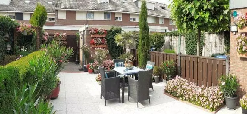 تختخواب و صبحانه Enschede