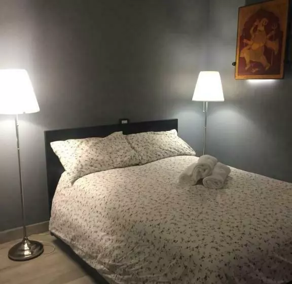 پانسیون Corridoni Suites