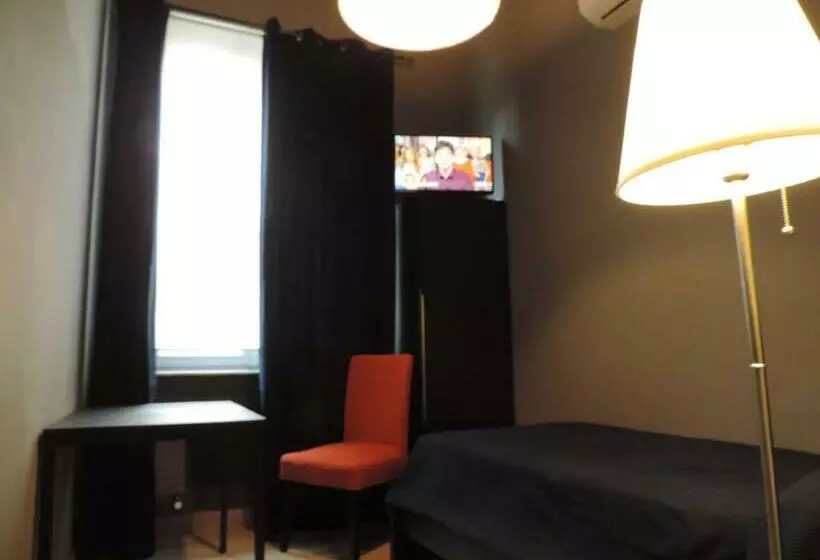 پانسیون Corridoni Suites