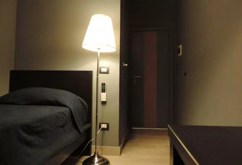 پانسیون Corridoni Suites