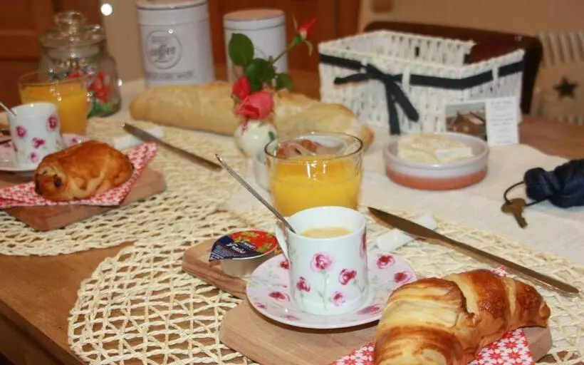 Majatalo ô De Mer   à 20m De La Plage