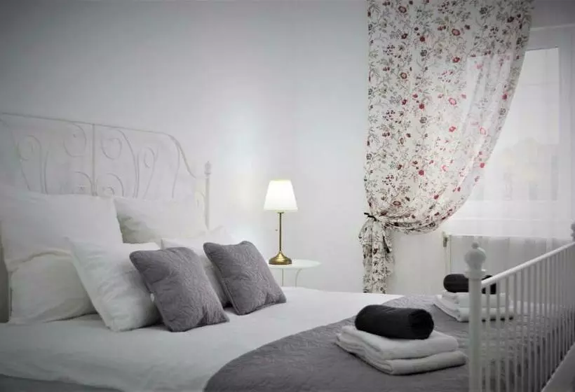 پانسیون La Maison Blanche