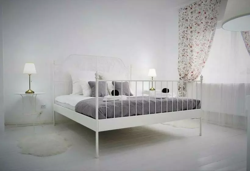 پانسیون La Maison Blanche