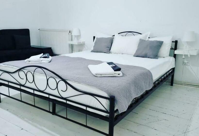 פנסיון La Maison Blanche