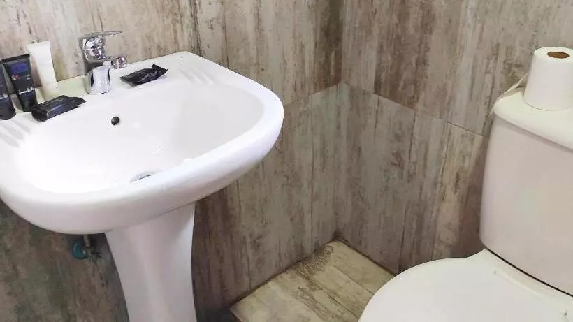 Majatalo Sir Pinto Guesthouse