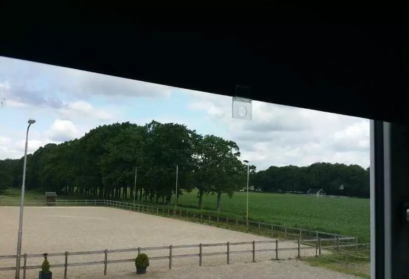 B&b Manege Groenewoude