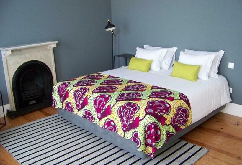 تختخواب و صبحانه Alcaçaria Do Bairro