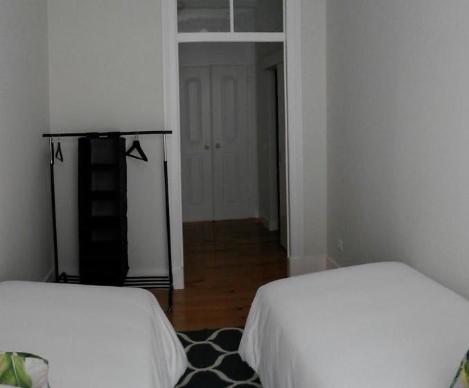 تختخواب و صبحانه Alcaçaria Do Bairro