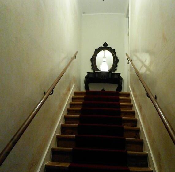 تختخواب و صبحانه Alcaçaria Do Bairro