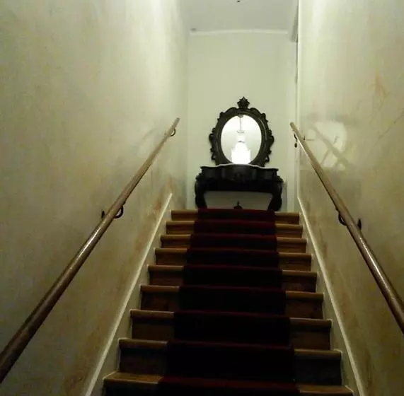 تختخواب و صبحانه Alcaçaria Do Bairro