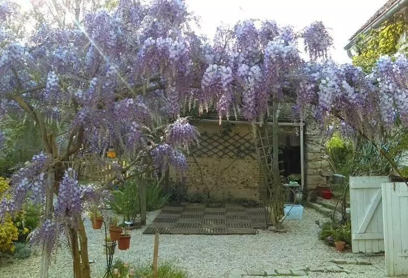 Aamiaismajoitus (B&B) Les 3 Roses