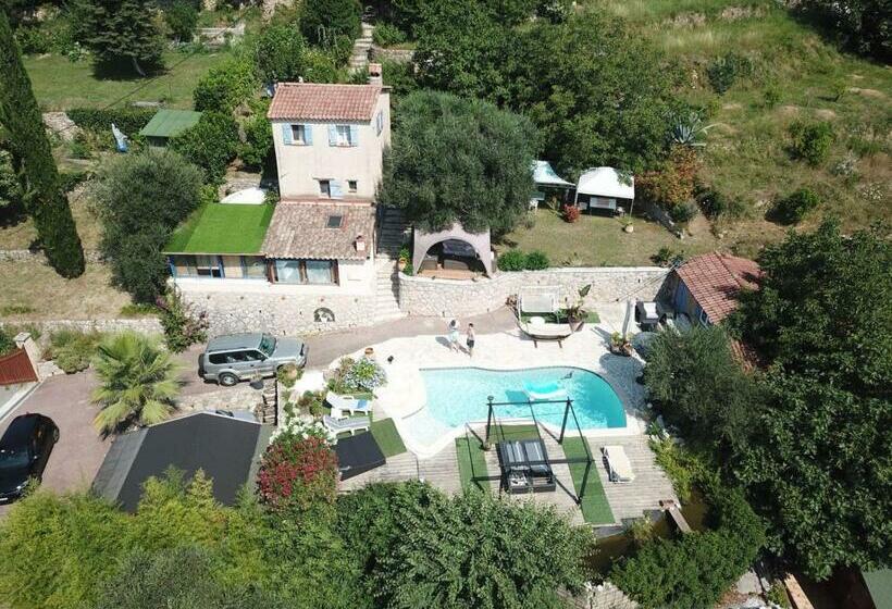 مبيت وإفطار Mas Giro