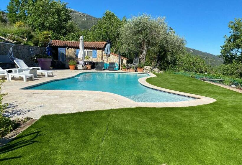 مبيت وإفطار Mas Giro