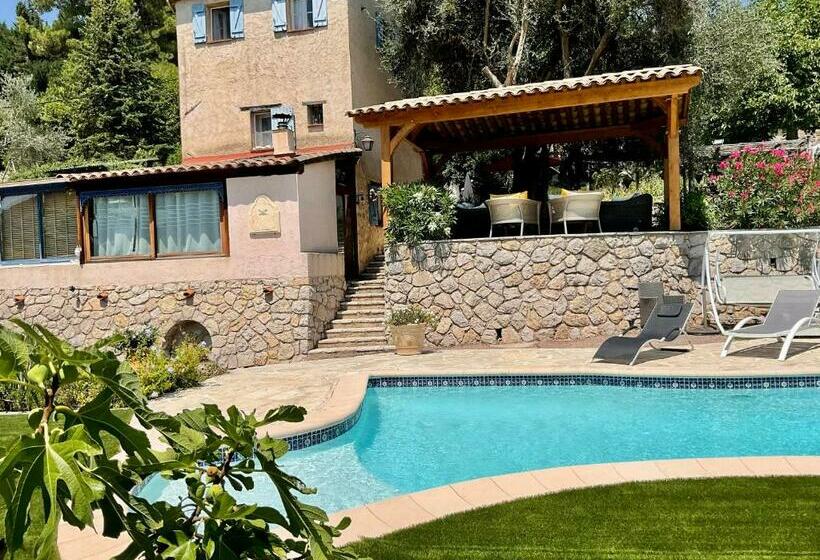 مبيت وإفطار Mas Giro