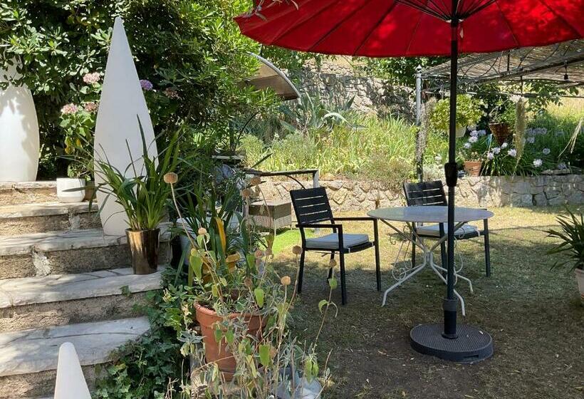 مبيت وإفطار Mas Giro