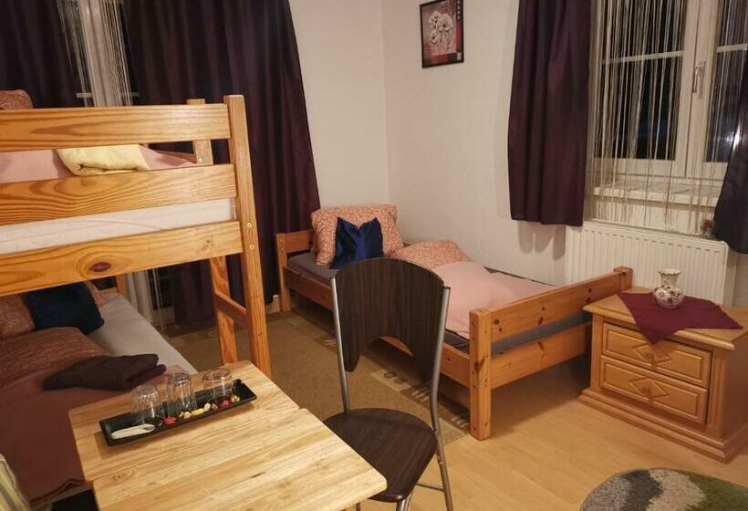 住宿加早餐  Pension Nachtviole