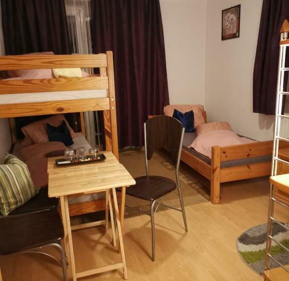 住宿加早餐  Pension Nachtviole