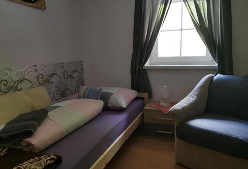 住宿加早餐  Pension Nachtviole