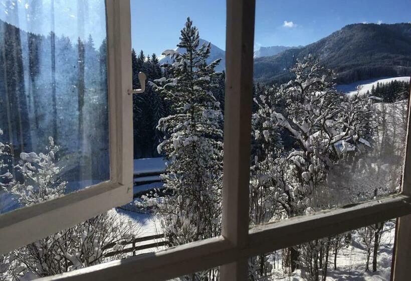 ホテル Achentaler Bauernhäusl