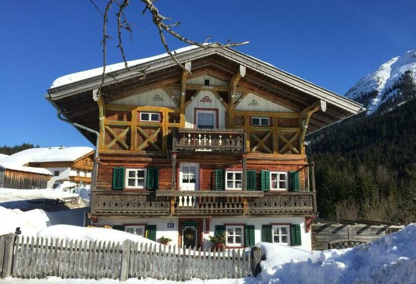 ホテル Achentaler Bauernhäusl