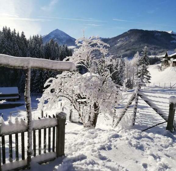 ホテル Achentaler Bauernhäusl