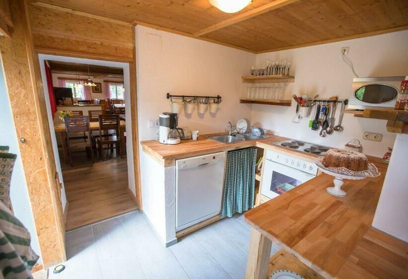 ホテル Achentaler Bauernhäusl