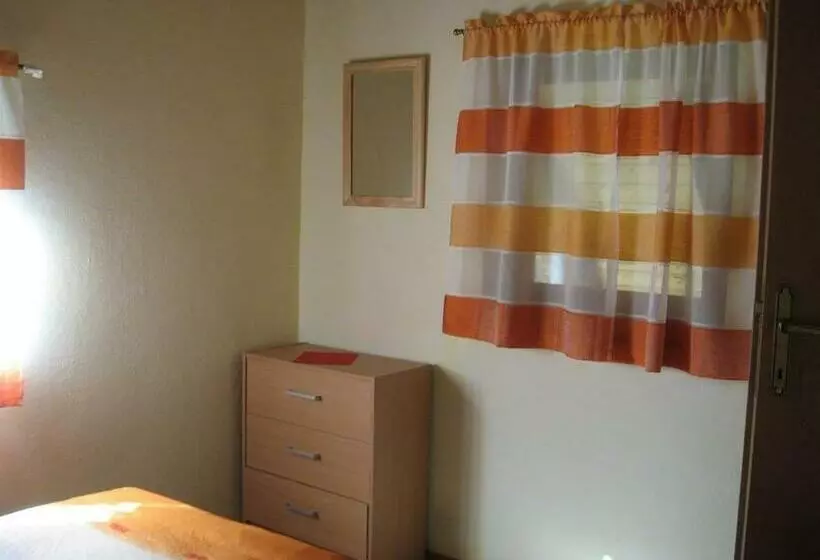 پانسیون Apartments And Rooms Oasis Of Peace