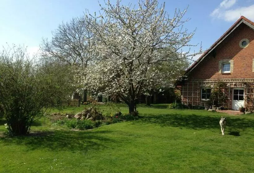 Majatalo Landhof Zur Meierei