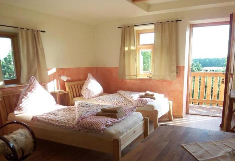 פנסיון Landhof Zur Meierei