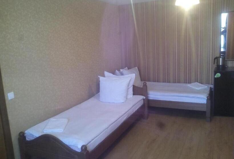 پانسیون Sveciu Namai Avada