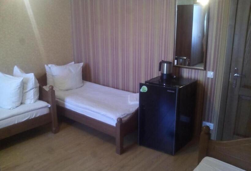 پانسیون Sveciu Namai Avada