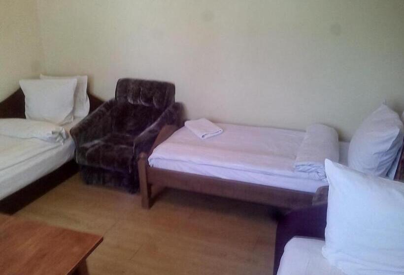 پانسیون Sveciu Namai Avada